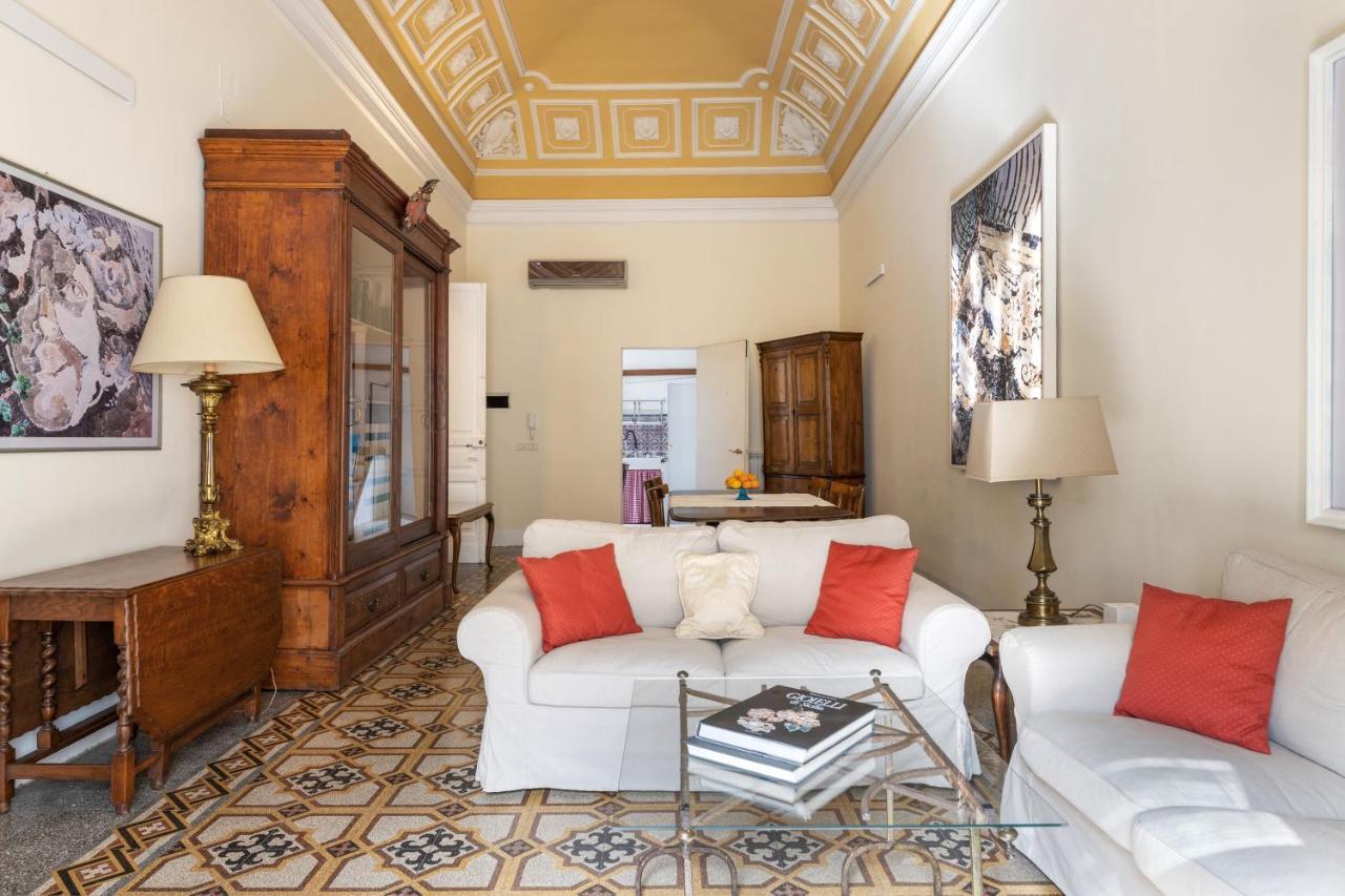 Catania City Center Historical Building Home Exterior foto